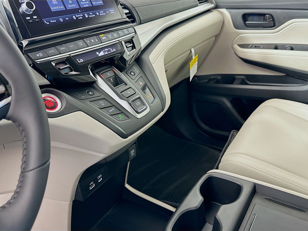 Thumbnail: 2025 Honda Odyssey - 14