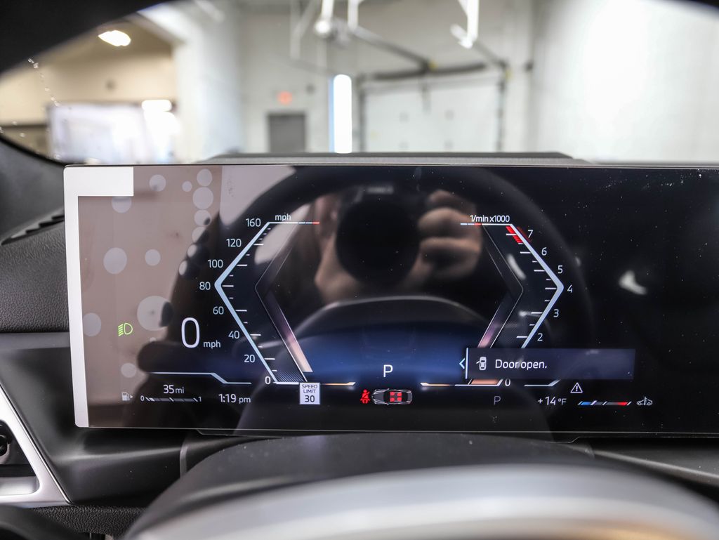 Thumbnail: 2025 BMW 4 Series - 14