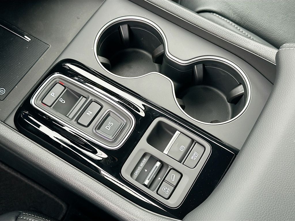 2025 Honda Pilot Touring 15