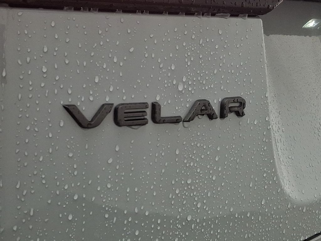 Thumbnail: 2026 Land Rover Range Rover Velar - 23