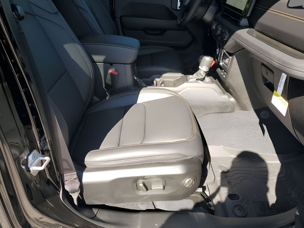 New Car 2025 Jeep Gladiator  For Sale Under $40,000 In Austin, Texas