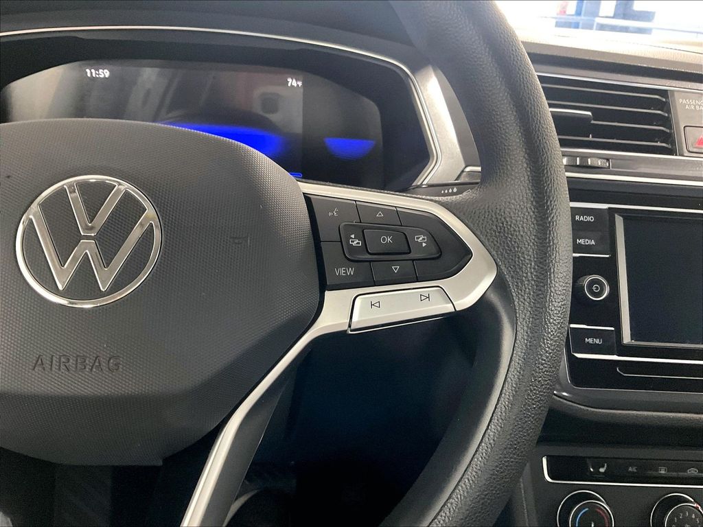 2023 Volkswagen Tiguan — photo 23