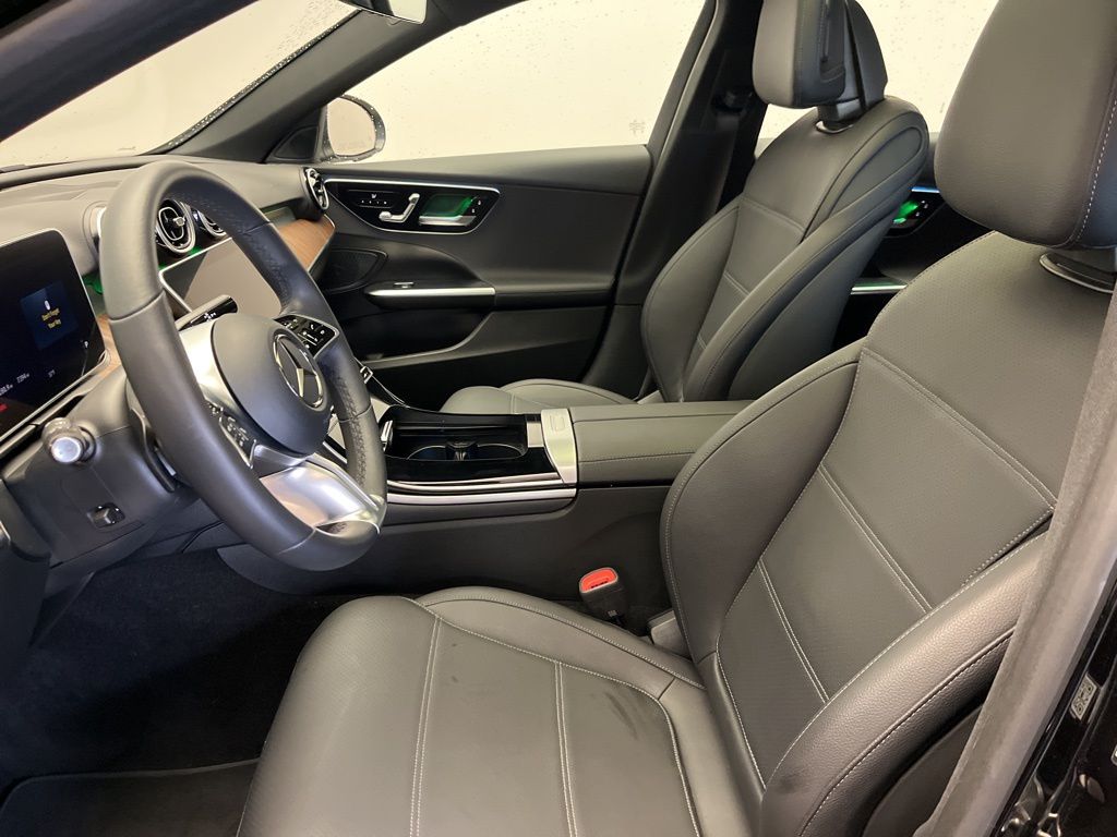 Thumbnail: 2025 Mercedes-Benz C-Class - 13