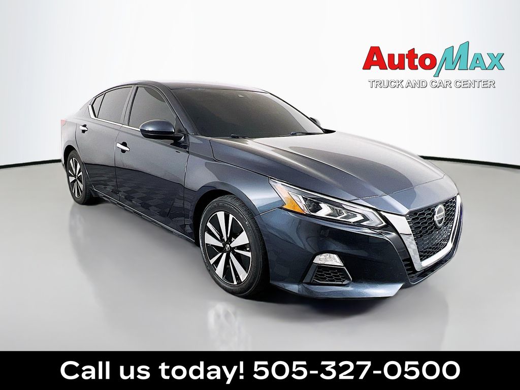 2022 Nissan Altima 2.5 SV FWD