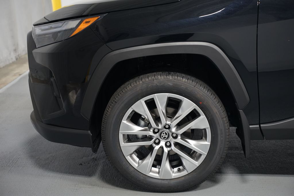 Thumbnail: 2025 Toyota RAV4 - 5