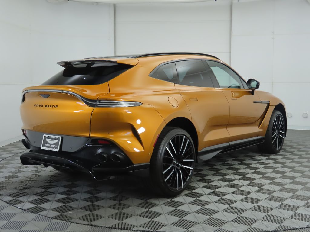 2023 Aston Martin DBX 707 5