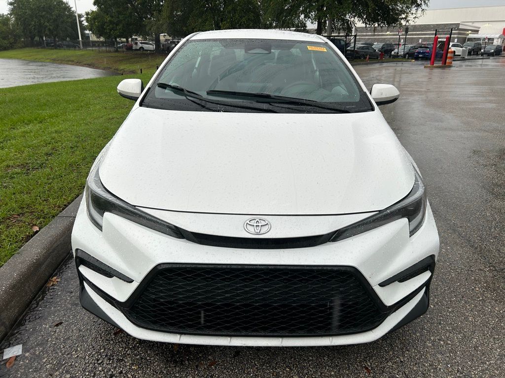 2024 Toyota Corolla SE 8