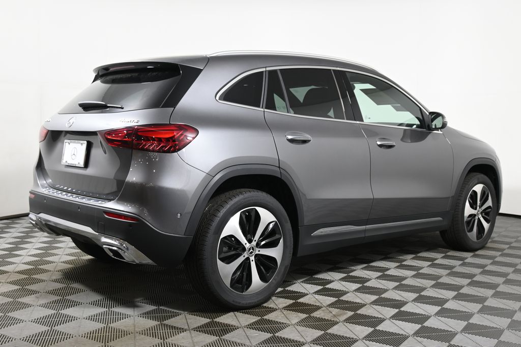 Thumbnail: 2026 Mercedes-Benz GLA - 7