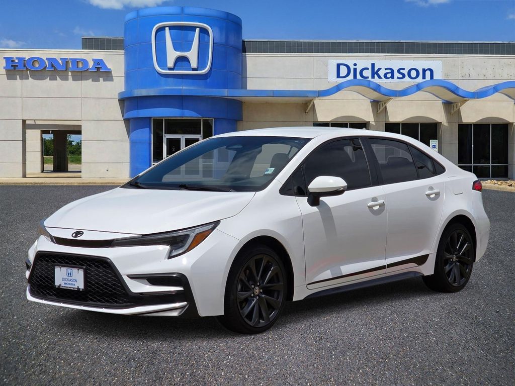 2024 Toyota Corolla SE FWD