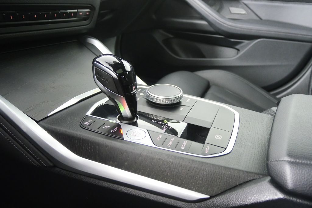 Thumbnail: 2023 BMW 4 Series - 26