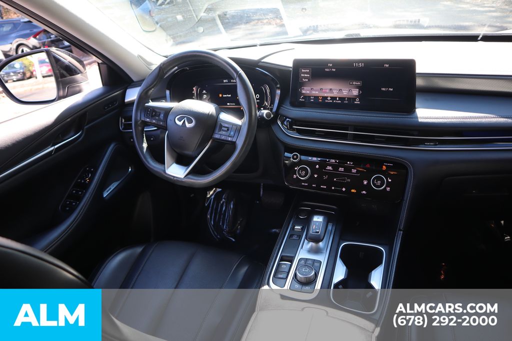 Used 2022 Silver INFINITI LUXE image 28