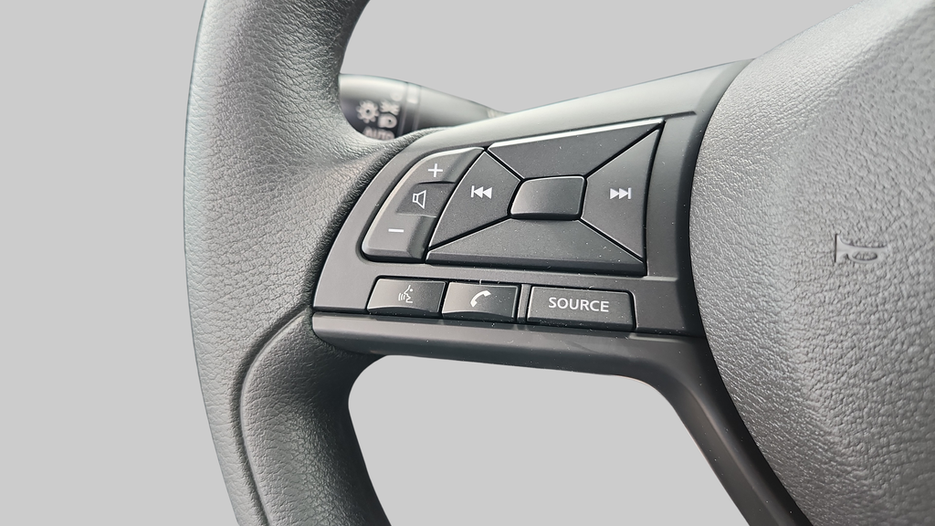 2025 Nissan Kicks Play