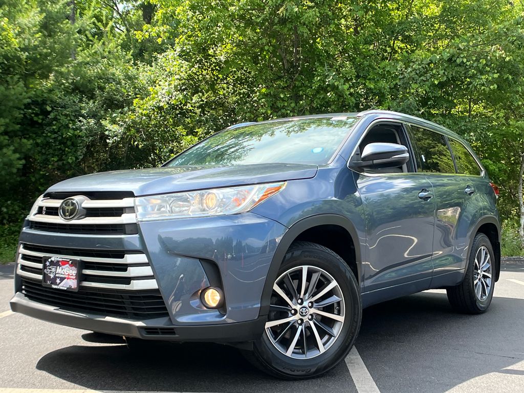 Shoreline Mist 2018 Toyota Highlander SUV / Crossover All-Wheel Drive 8-Speed Automatic