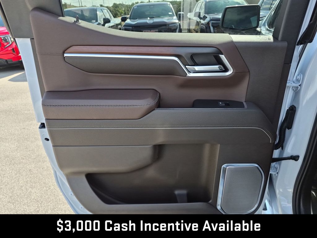 New 2026 White GMC Denali image 39