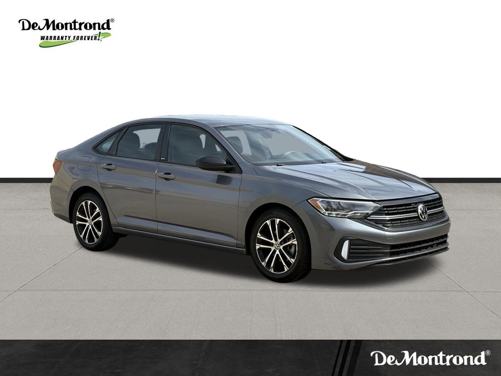 Used 2023 Platinum Gray Metallic Volkswagen 1.5T Sport image 3