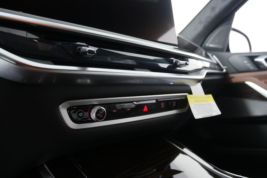 2026 BMW X7 xDrive40i 23