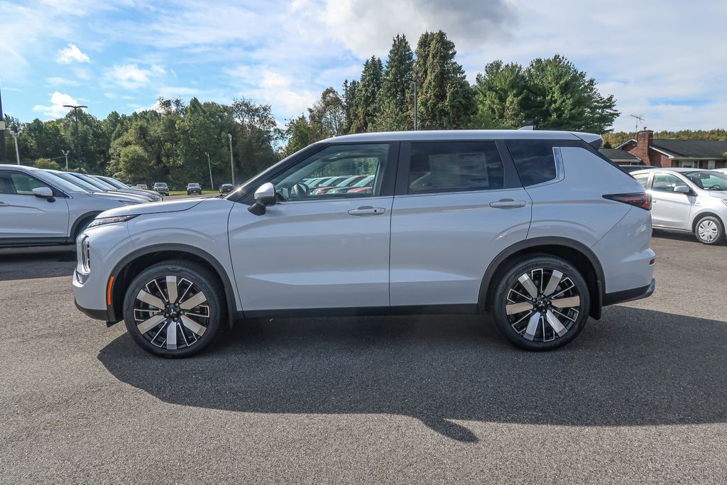 2025 Mitsubishi Outlander SE 2.5 S-AWC
