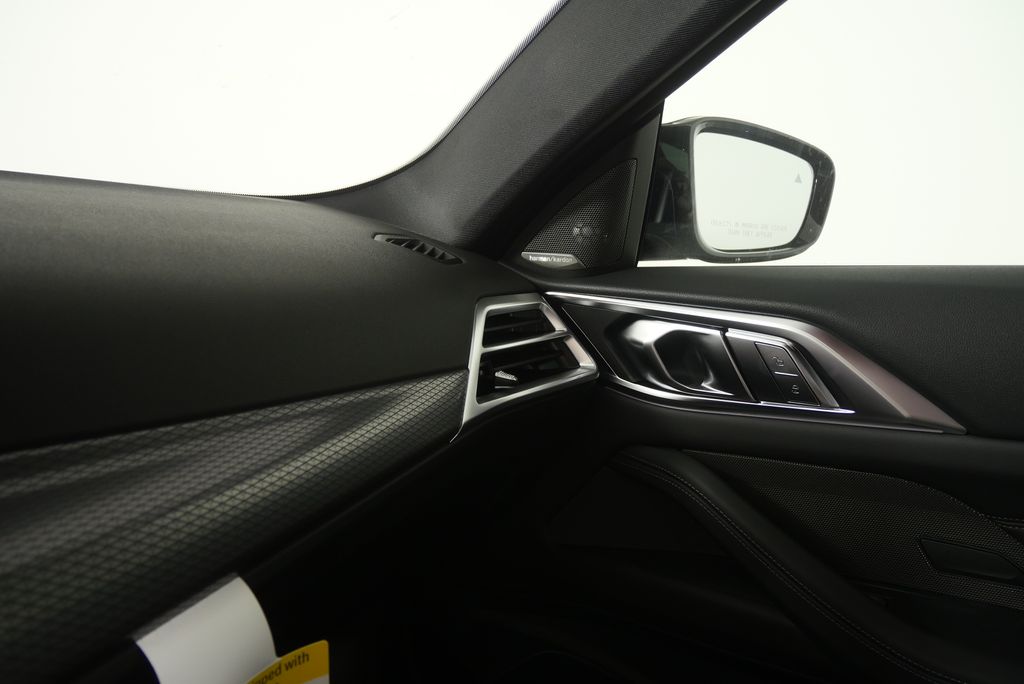 Thumbnail: 2027 BMW M4 - 21