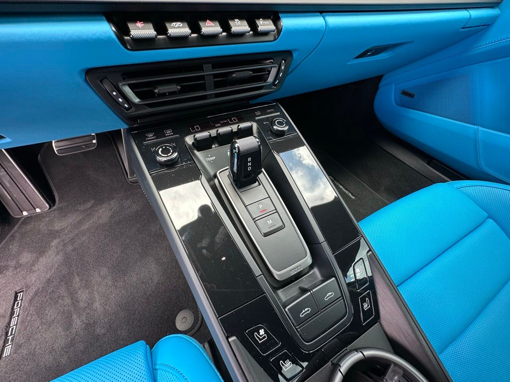 Thumbnail: 2024 Porsche 911 - 28