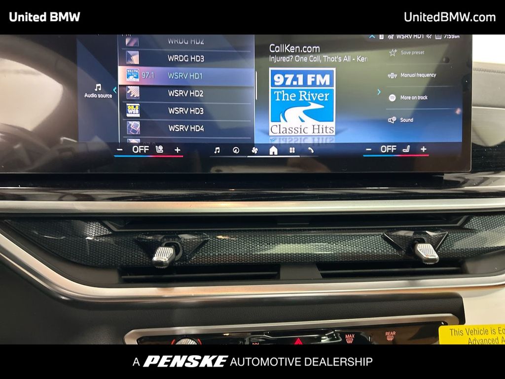 Thumbnail: 2026 BMW X7 - 16
