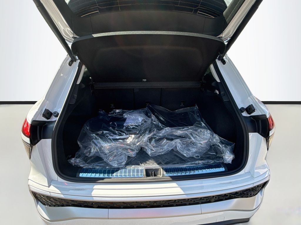 New 2026 White Audi S line image 29