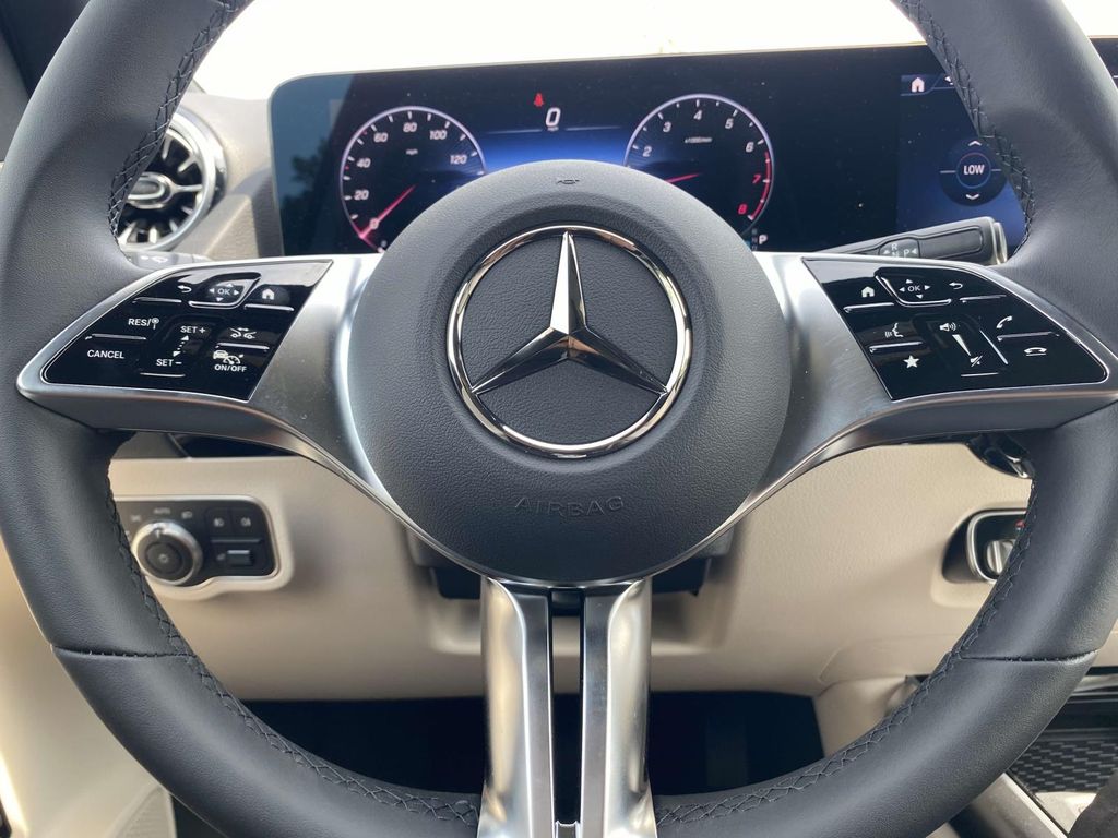 2025 Mercedes-Benz GLA 250 19