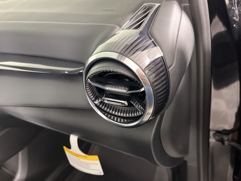 Thumbnail: 2026 Chevrolet Equinox - 9