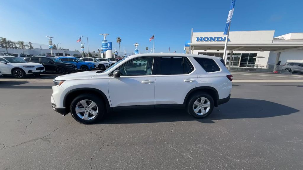 Thumbnail: 2023 Honda Pilot - 5