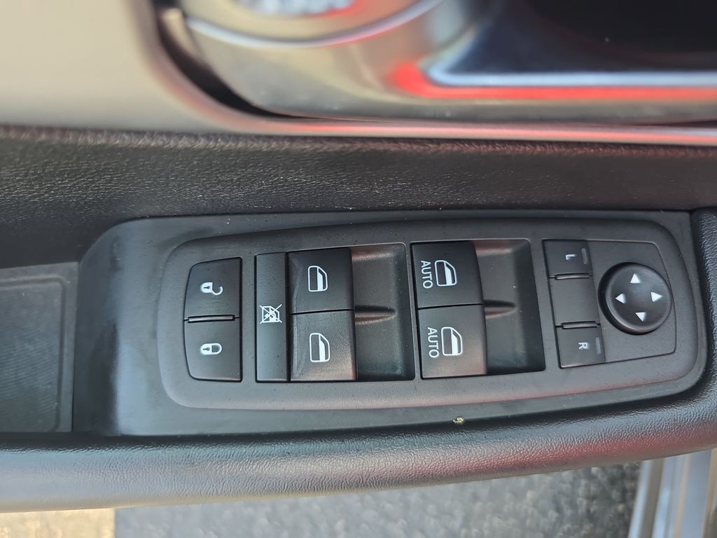 Used 2021 Chrysler Pacifica Van