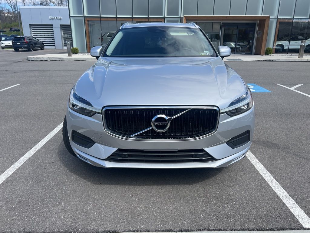 Bright Silver Metallic 2021 Volvo XC60 T5 Momentum AWD SUV / Crossover All-Wheel Drive Automatic