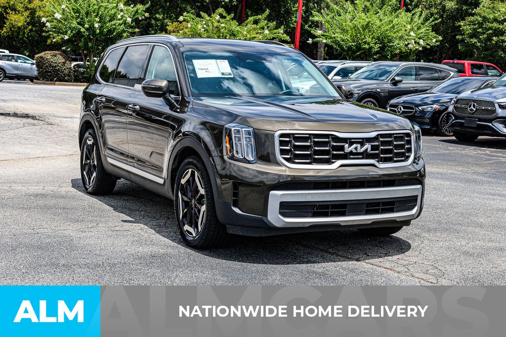 2023 Kia Telluride S photo 2