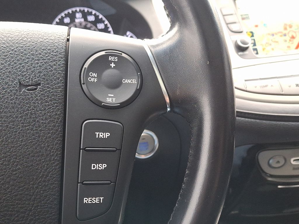 Thumbnail: 2012 Hyundai Genesis - 23