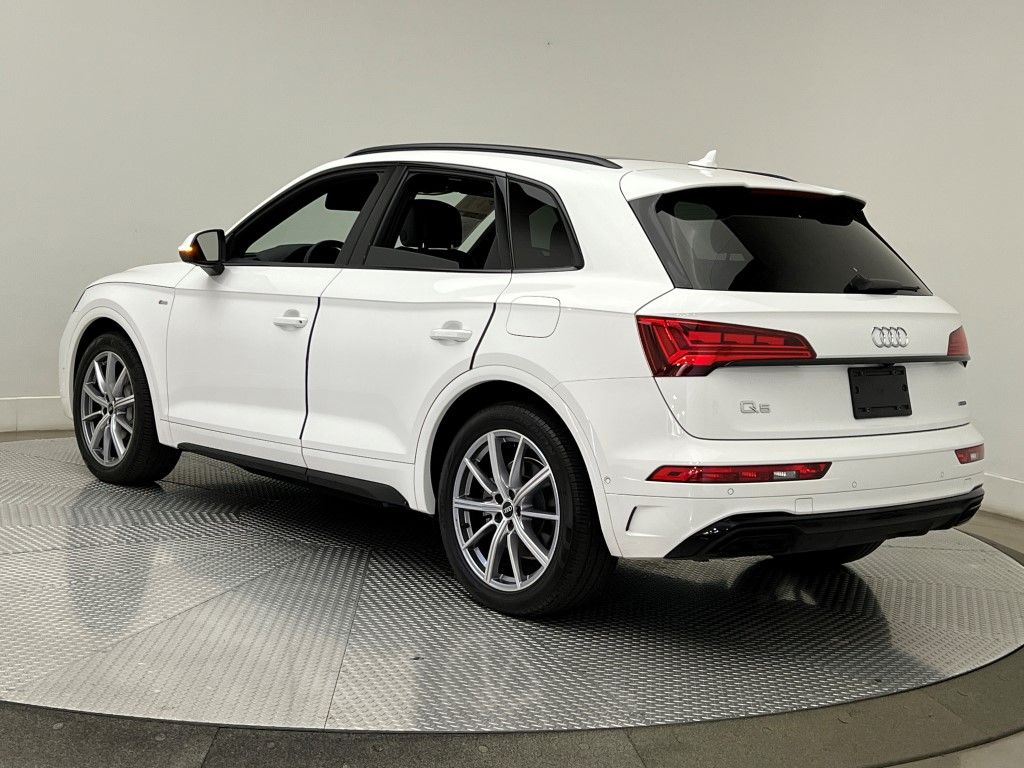 Thumbnail: 2023 Audi Q5 - 4