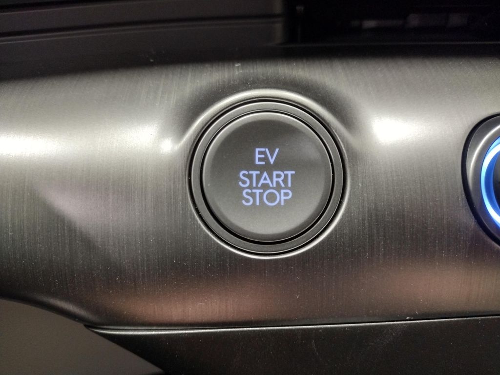 2025 Hyundai Kona Electric SE
