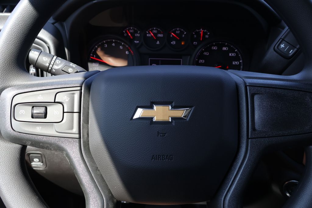 Thumbnail: 2026 Chevrolet Silverado 1500 - 21