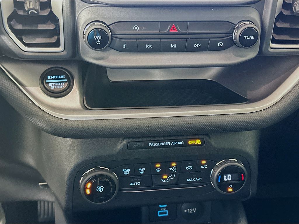 Thumbnail: 2021 Ford Bronco Sport - 15