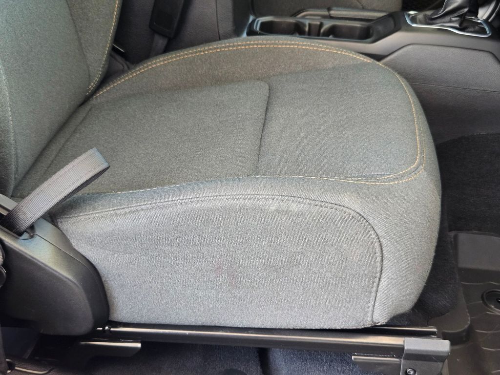Used 2025 Jeep Wrangler SUV