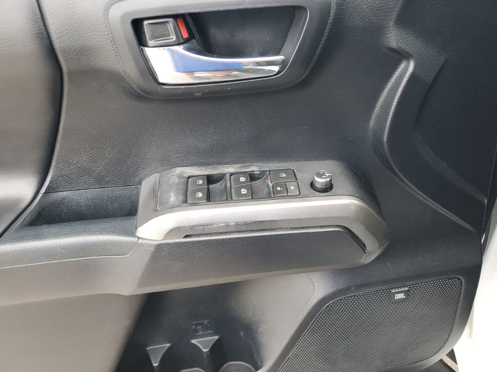 Used Car 2018 Toyota Tacoma  For Sale Under $25,000 In Austin, Texas