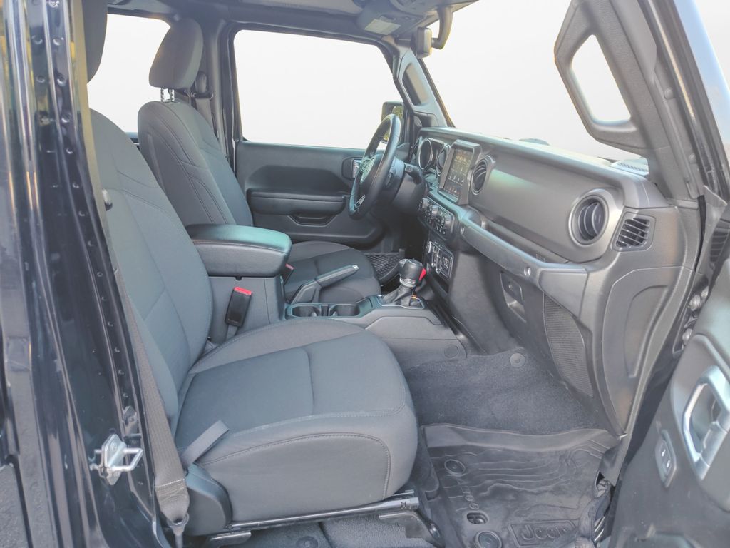 Used Car 2022 Jeep Gladiator  Willys For Sale Under $35,000 In Austin, Texas