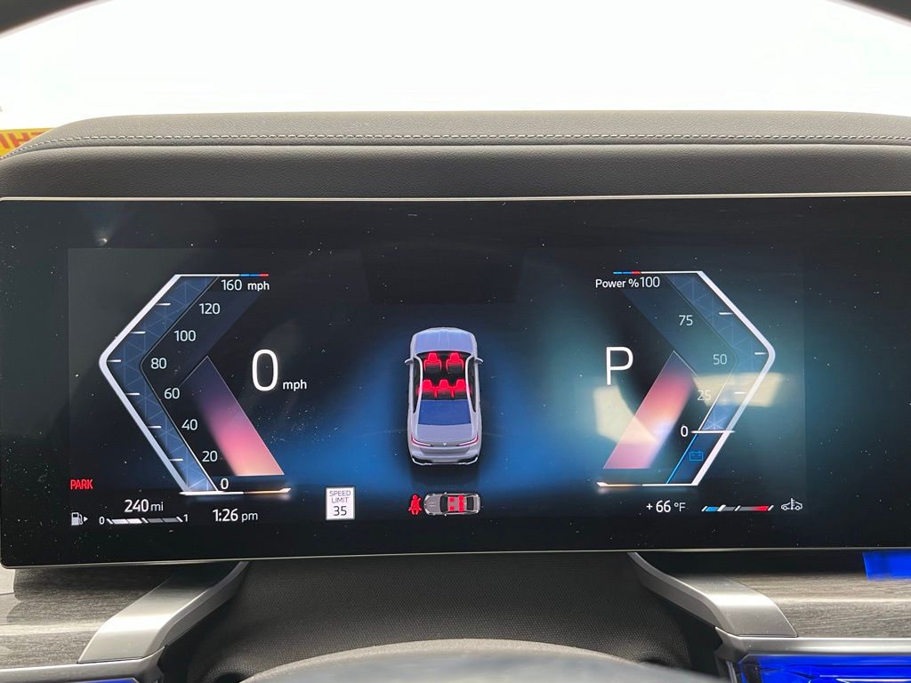 Thumbnail: 2024 BMW 7 Series - 16