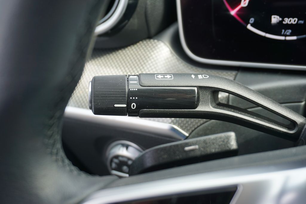 Thumbnail: 2024 Mercedes-Benz C-Class - 28