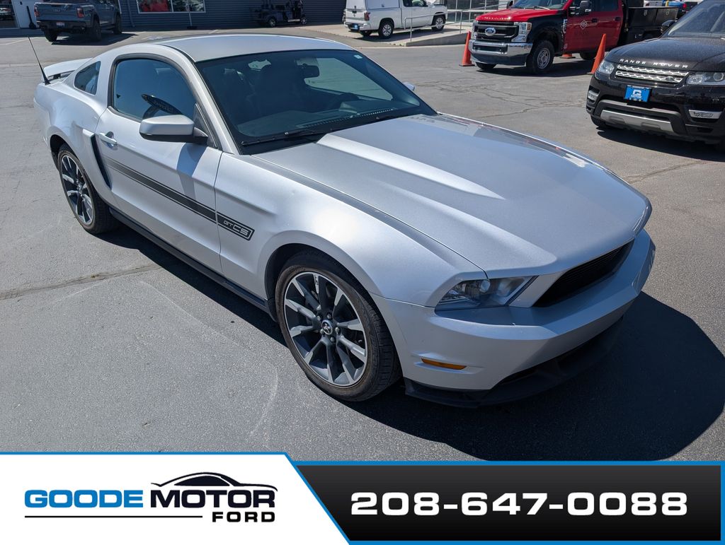 2012 Ford Mustang GT Premium Coupe RWD