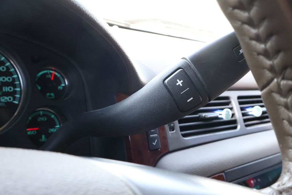 2013 Chevrolet Silverado 1500 LTZ 22