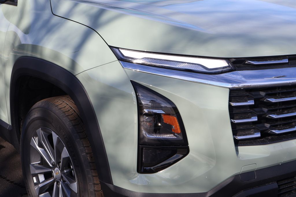 Thumbnail: 2026 Chevrolet Equinox - 3