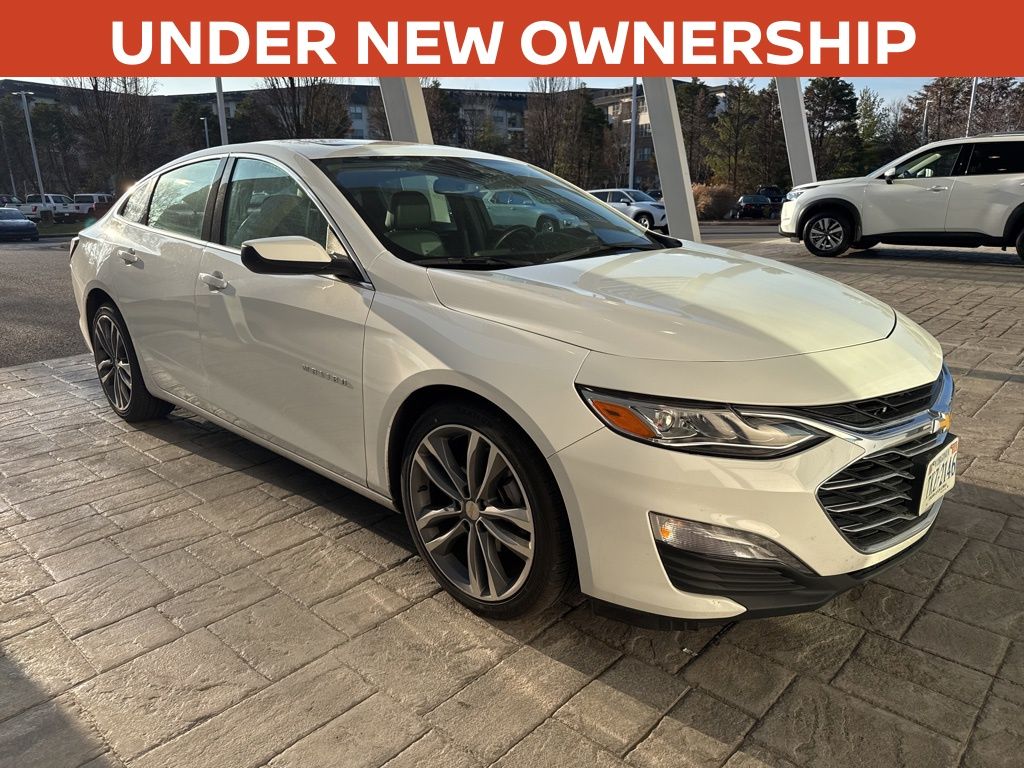 2024 Chevrolet Malibu LT with 2LT FWD