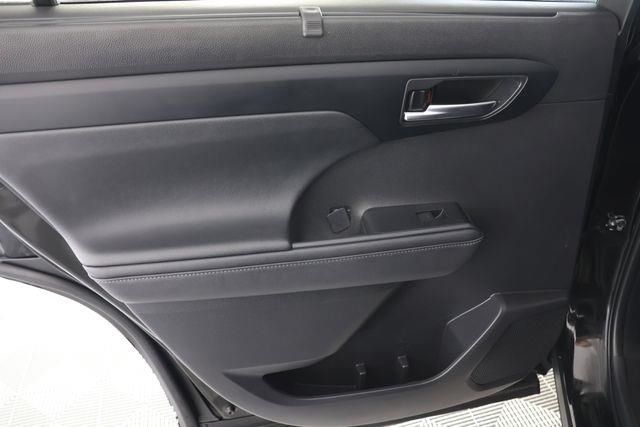 2024 Toyota Highlander XLE Midnight Black Metallic - Grieco Acura - Image 30