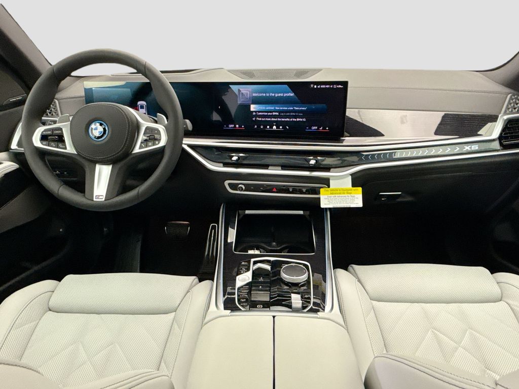 Thumbnail: 2026 BMW X5 - 13