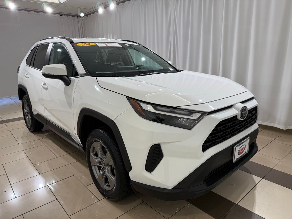 Thumbnail: 2024 Toyota RAV4 - 7