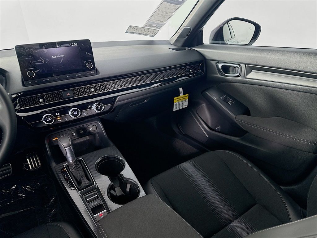 2025 Honda Civic Sport photo