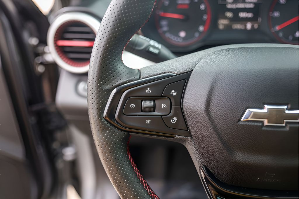 Used Car 2025 Chevrolet Trax  1rs For Sale Under $25,000 In Austin, Texas